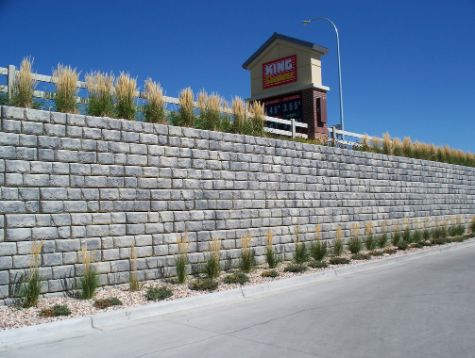 A picture of retaining wall in Fullerton.